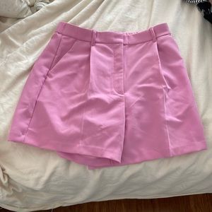 Ultra-high rise tailored shorts from Abercrombie & Fitch, size M